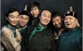 雷速官网-蒙古击剑选手出拳如风，技压群雄夺冠