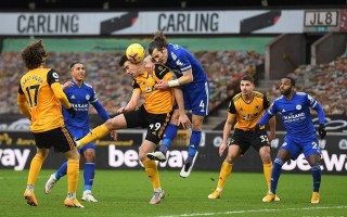 雷速官网-荷甲冠军争夺比赛进入白热化阶段