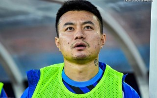 雷速官网-刚果足球队大将领航备战大洲比赛期