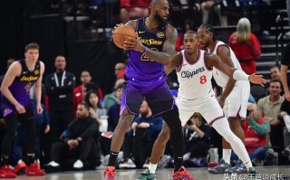 雷速官网-热火备战迎接76人全力夺胜