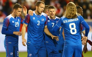 雷速官网-爱尔兰队团结一心，晋级欧锦赛决赛