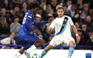 雷速官网-切尔西战胜对手，晋级决赛阶段