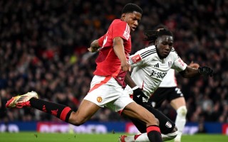 雷速官网下载-曼联主场憾负，欧战资格受损