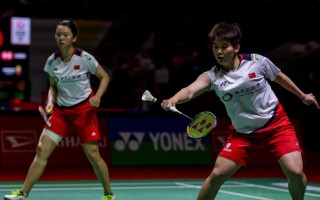 雷速官网-格拉纳达战胜强敌，豪取三分