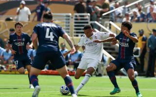 雷速-巴黎圣日耳曼中场球员受伤，缺席关键对决