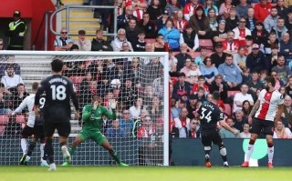 雷速官网-阿森纳战平南安普顿，连续不胜