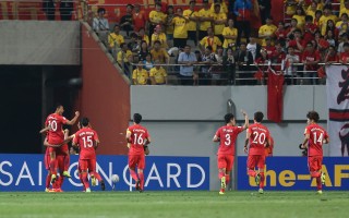 雷速-韩国足球队在重要比赛中展现出色表现