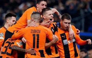 雷速官网-瓦伦西亚击败对手晋级欧冠八强