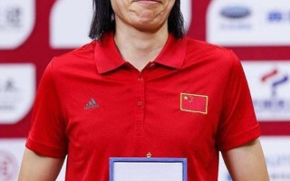雷速官网下载-朱婷在比赛中展现出色发挥，中国队获胜
