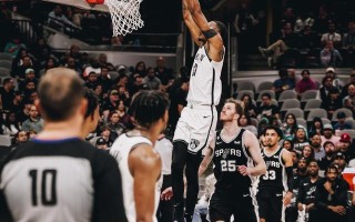 雷速官网-篮网队员训练时不慎受伤，需缺阵一段时间