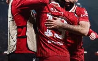 雷速直播-拜仁嘉年华旅程主谈，欧冠晋级盛况欢庆