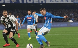 雷速官网下载-尤文图斯客场逼平，争冠形势变数频现