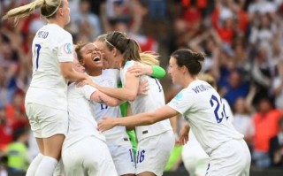 雷速官网-丹麦女足球员表现出色获封最佳球员