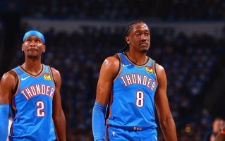 雷速官网-步行者队惊险取胜，赢得球迷的掌声