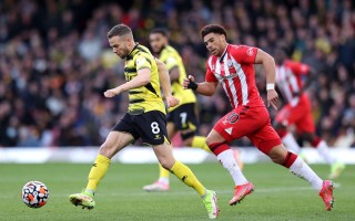 雷速官网-沃特福德主场不敌对手，保级危机加重