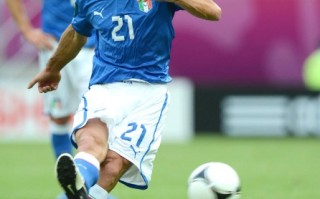 雷速官网-欧洲国家队对抗赛，球风娴熟令人惊叹