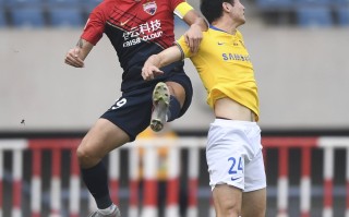 雷速官网-深圳佳兆业主场爆冷战胜江苏苏宁，豪取三分