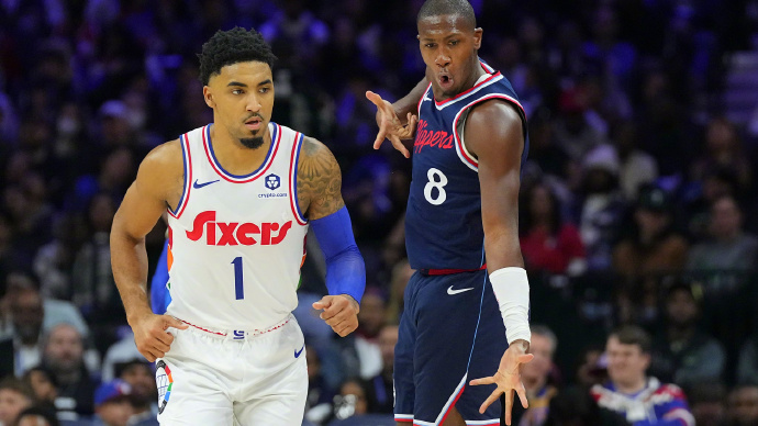 雷速官网-快船击败小牛，篮网终结尼克斯连胜-第1张图片-雷速官网