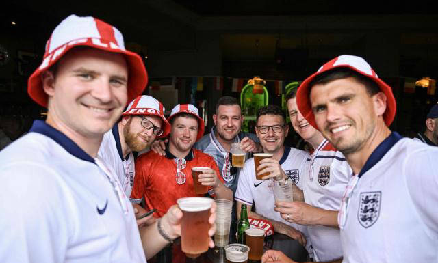 雷速官网下载-德国主场战胜英格兰,压制对手进攻-第1张图片-雷速官网 雷速官网下载-德国主场战胜英格兰,压制对手进攻-第1张图片-雷速官网