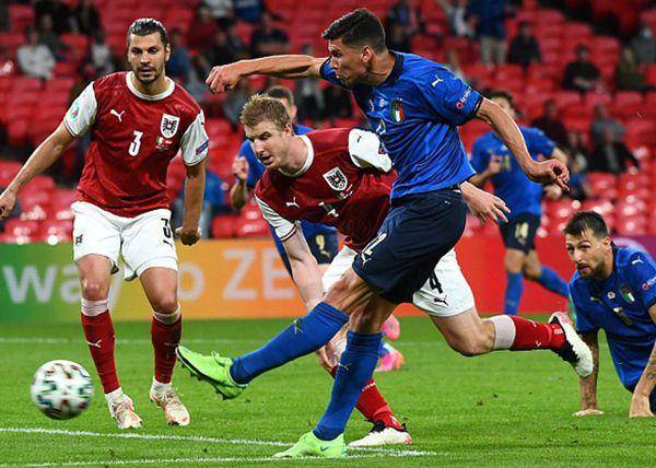 雷速官网-欧国联比赛:球员拼尽全力,目标胜利唾手可得-第1张图片-雷速官网 雷速官网-欧国联比赛:球员拼尽全力,目标胜利唾手可得-第1张图片-雷速官网