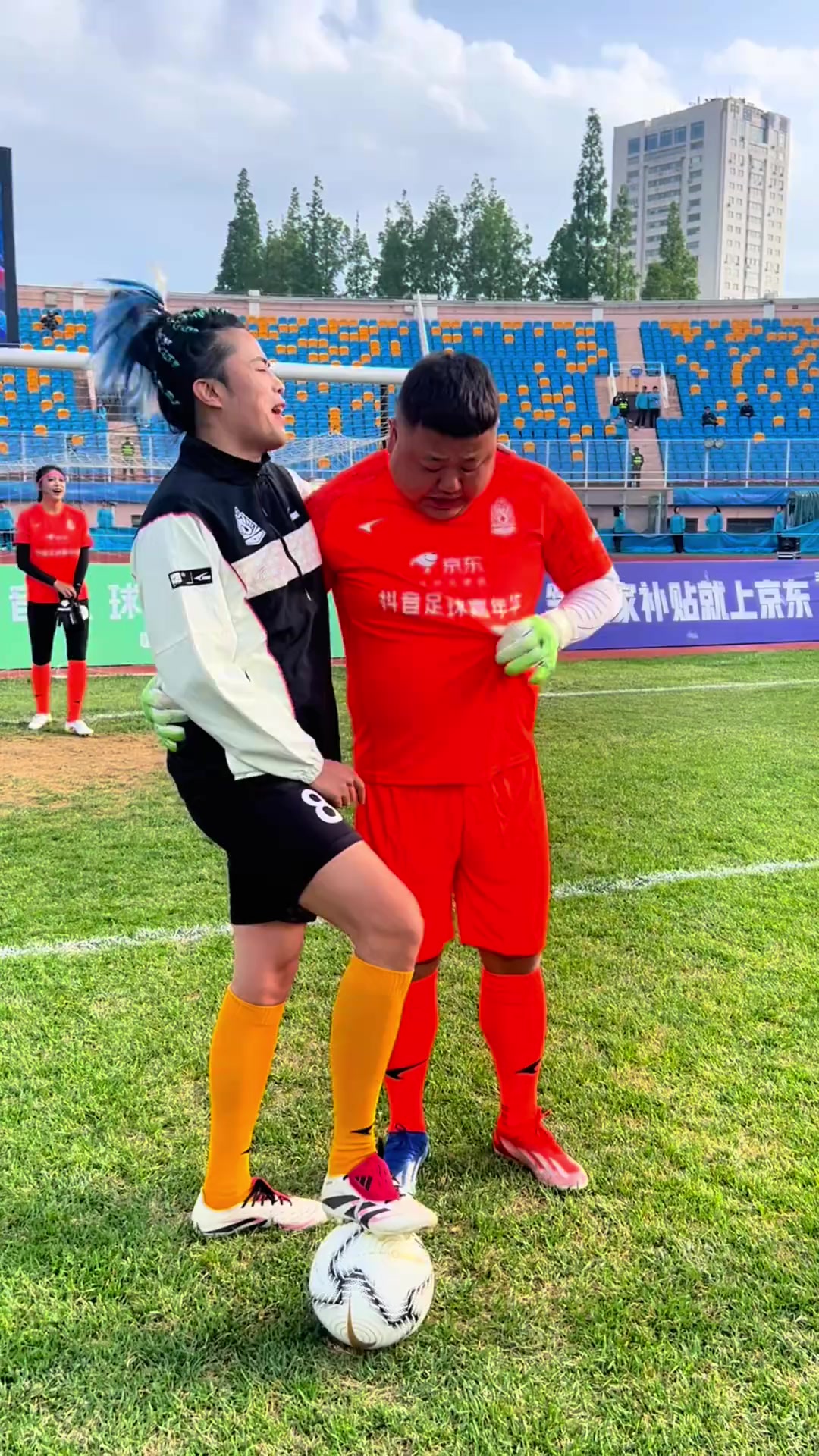 雷速直播-足球联赛擂台上,实力对决令人期待-第1张图片-雷速官网 雷速直播-足球联赛擂台上,实力对决令人期待-第1张图片-雷速官网