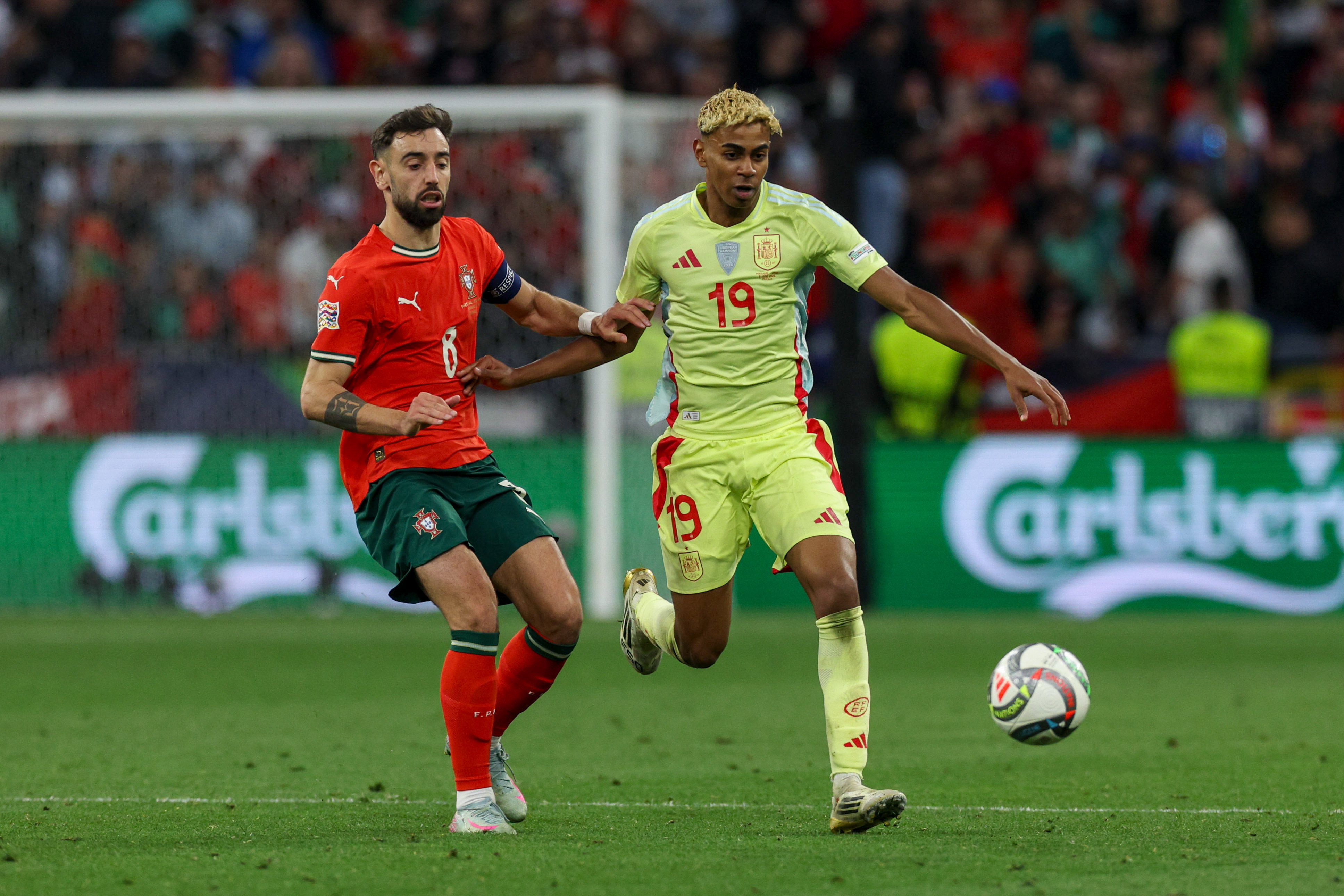 雷速直播-欧国联比赛：球员们斗志昂扬，力争胜利-第2张图片-雷速官网