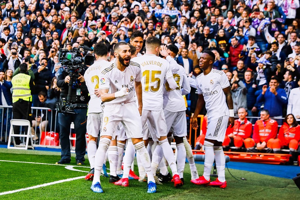 雷速直播-强强对话！双雄交锋，谁能胜出？-第2张图片-雷速官网