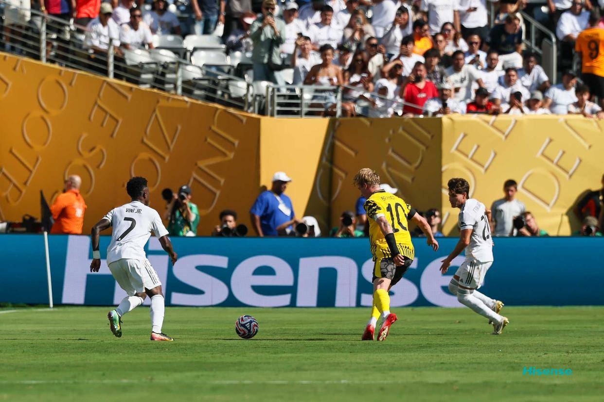 雷速官网下载-多特蒙德遭遇暴力逆转,遗憾失利-第1张图片-雷速官网 雷速官网下载-多特蒙德遭遇暴力逆转,遗憾失利-第1张图片-雷速官网