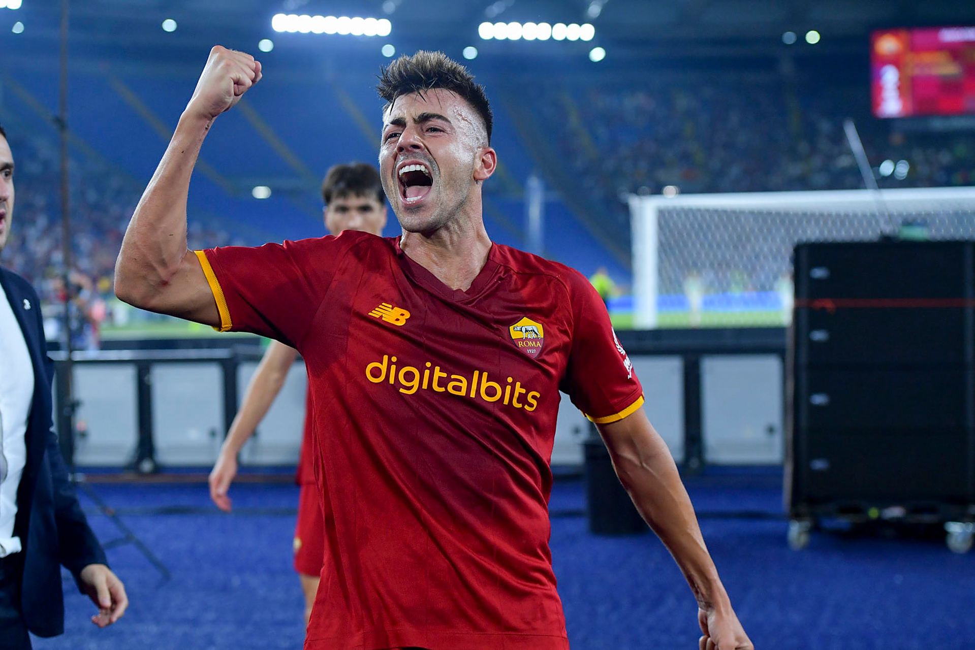 雷速官网下载-罗马客场逆转萨索洛，提升意甲积分榜排名-第2张图片-雷速官网