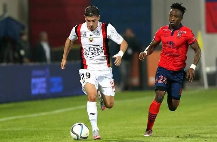 雷速直播-亚眠队客场负于南特,遭遇失利-第2张图片-雷速官网 雷速直播-亚眠队客场负于南特,遭遇失利-第2张图片-雷速官网