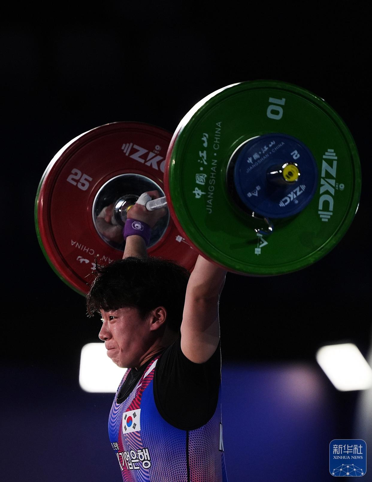 雷速直播-德国举重选手刷新纪录,引领潮流风向-第2张图片-雷速官网 雷速直播-德国举重选手刷新纪录,引领潮流风向-第2张图片-雷速官网