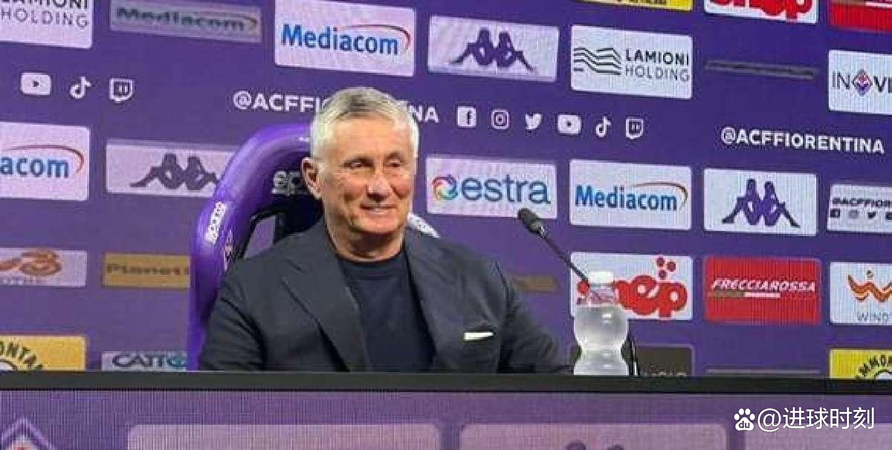雷速官网下载-佛罗伦萨教练团队重塑战术，球队取得连胜-第1张图片-雷速官网