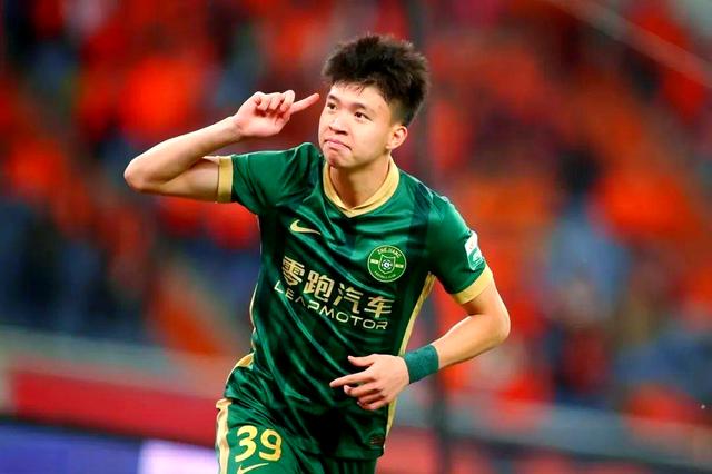 雷速直播-中国足球赛事中球员表现抢眼-第2张图片-雷速官网