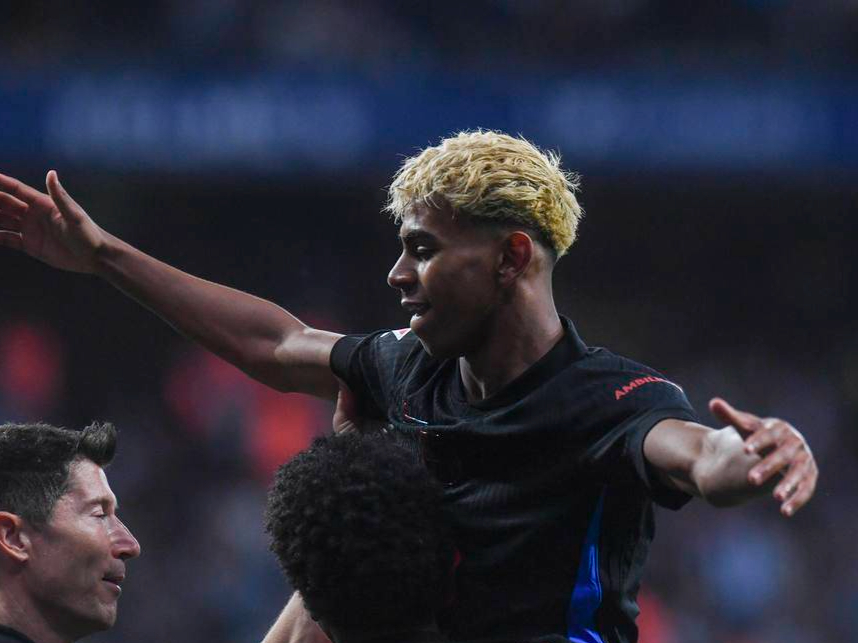 雷速官网下载-巴塞罗那与曼城大战一触即发，胜负几何？-第2张图片-雷速官网