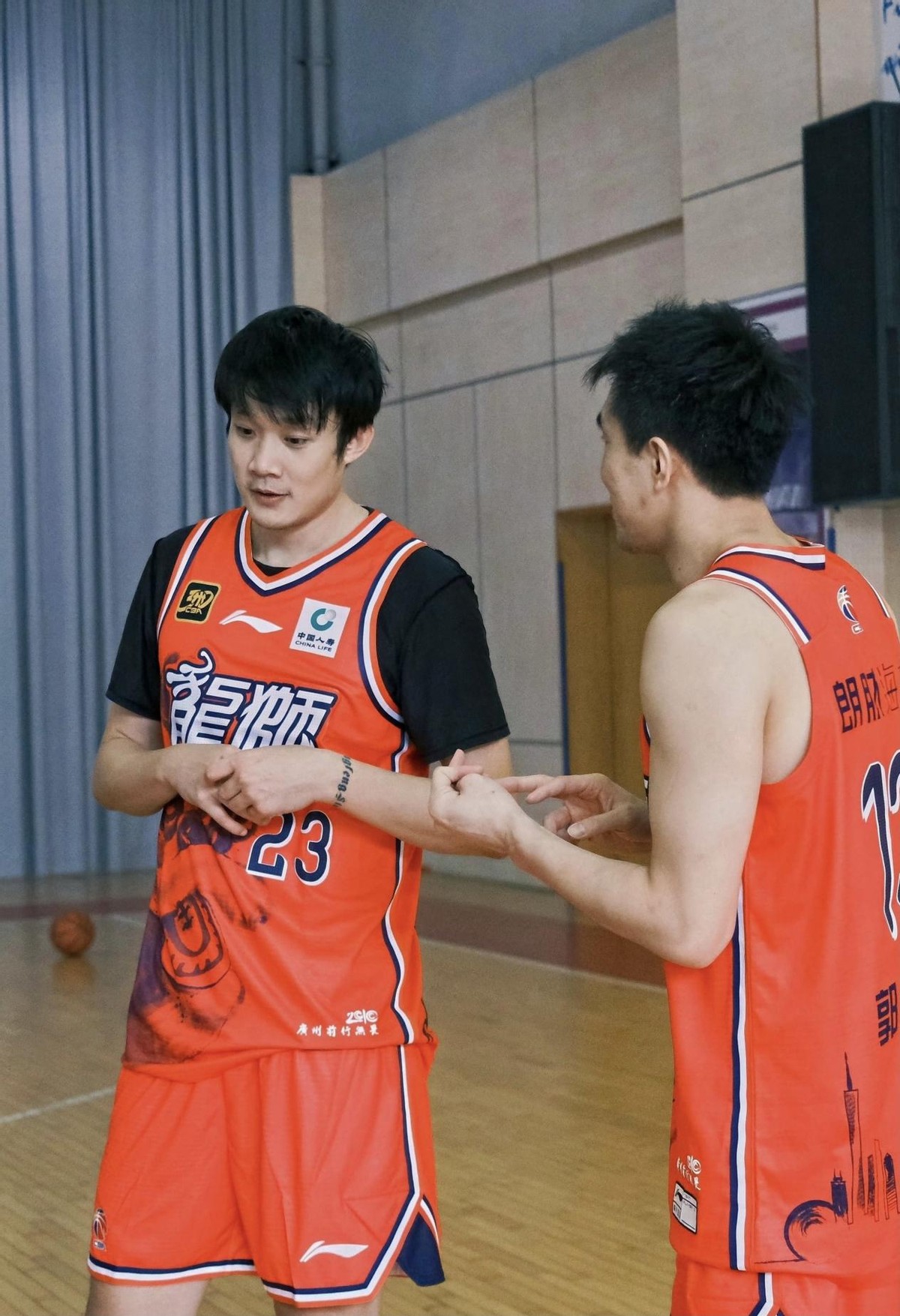 雷速直播-丁彦雨航助攻:山西队逆转胜江苏,一枝独秀-第2张图片-雷速官网 雷速直播-丁彦雨航助攻:山西队逆转胜江苏,一枝独秀-第2张图片-雷速官网