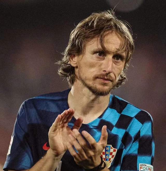 雷速直播-格鲁吉亚豪取三分,挑战荷兰-第1张图片-雷速官网 雷速直播-格鲁吉亚豪取三分,挑战荷兰-第1张图片-雷速官网