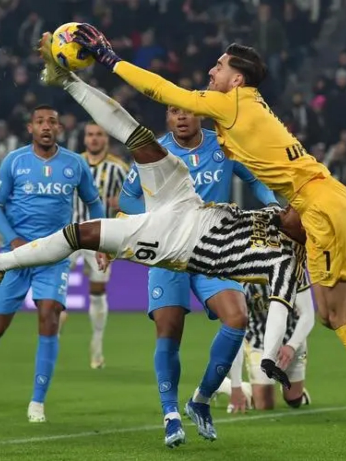 雷速直播-意甲联赛一名球员意外爆发引轰动-第2张图片-雷速官网 雷速直播-意甲联赛一名球员意外爆发引轰动-第2张图片-雷速官网