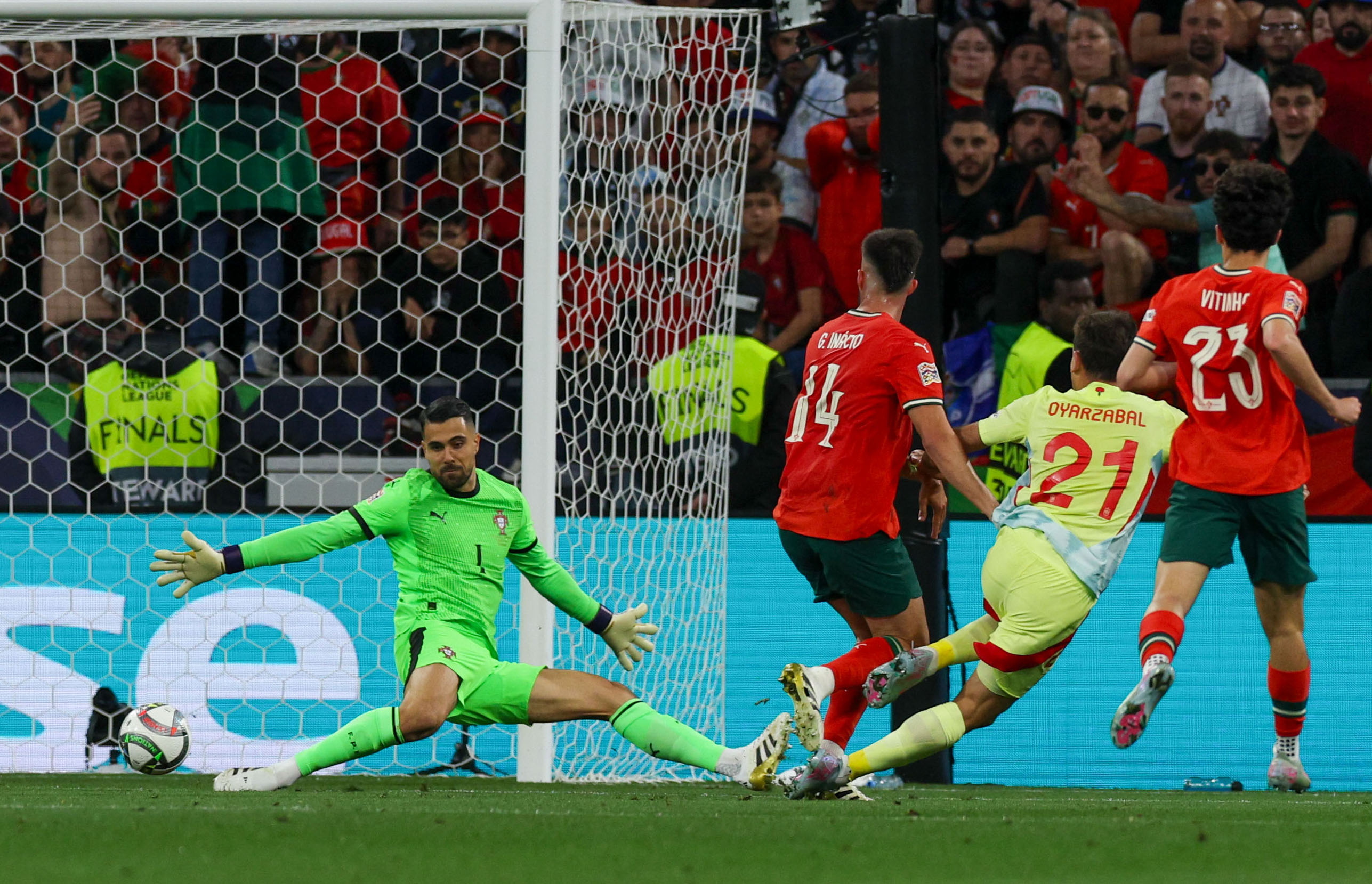 雷速官网-葡萄牙大胜卢森堡,全力争取小组第一-第1张图片-雷速官网 雷速官网-葡萄牙大胜卢森堡,全力争取小组第一-第1张图片-雷速官网