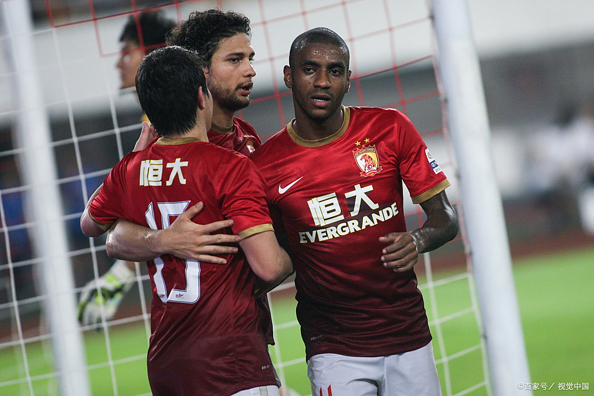 雷速-惊心动魄:双雄相争,胜负如悬崖边,精彩对决引人入胜-第1张图片-雷速官网 雷速-惊心动魄:双雄相争,胜负如悬崖边,精彩对决引人入胜-第1张图片-雷速官网