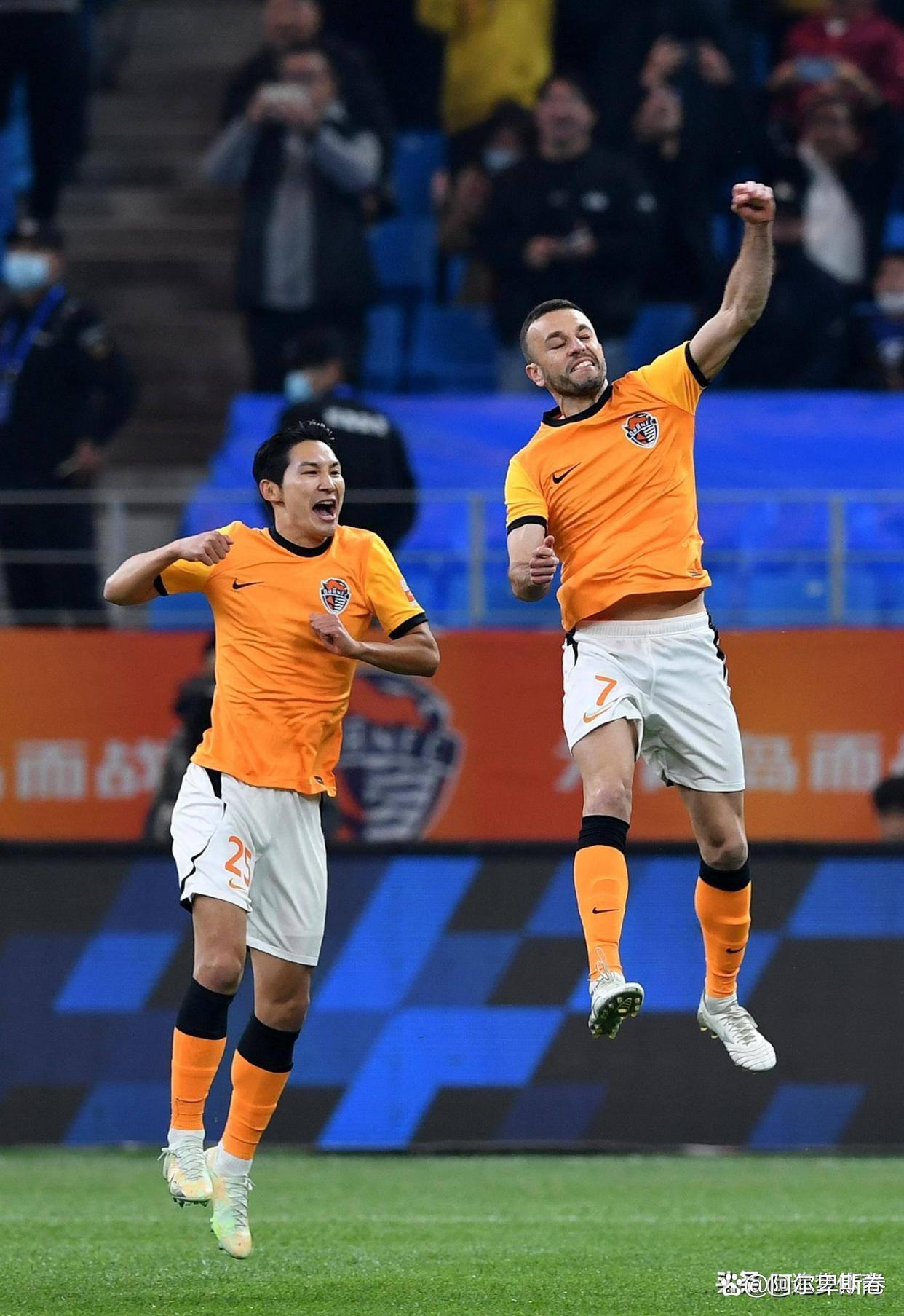 雷速官网-力挽狂澜!球队实现逆转!-第2张图片-雷速官网 雷速官网-力挽狂澜!球队实现逆转!-第2张图片-雷速官网