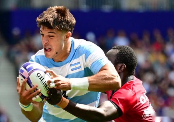 雷速官网-阿根廷运动员在橄榄球比赛中展现出色体能-第1张图片-雷速官网 雷速官网-阿根廷运动员在橄榄球比赛中展现出色体能-第1张图片-雷速官网