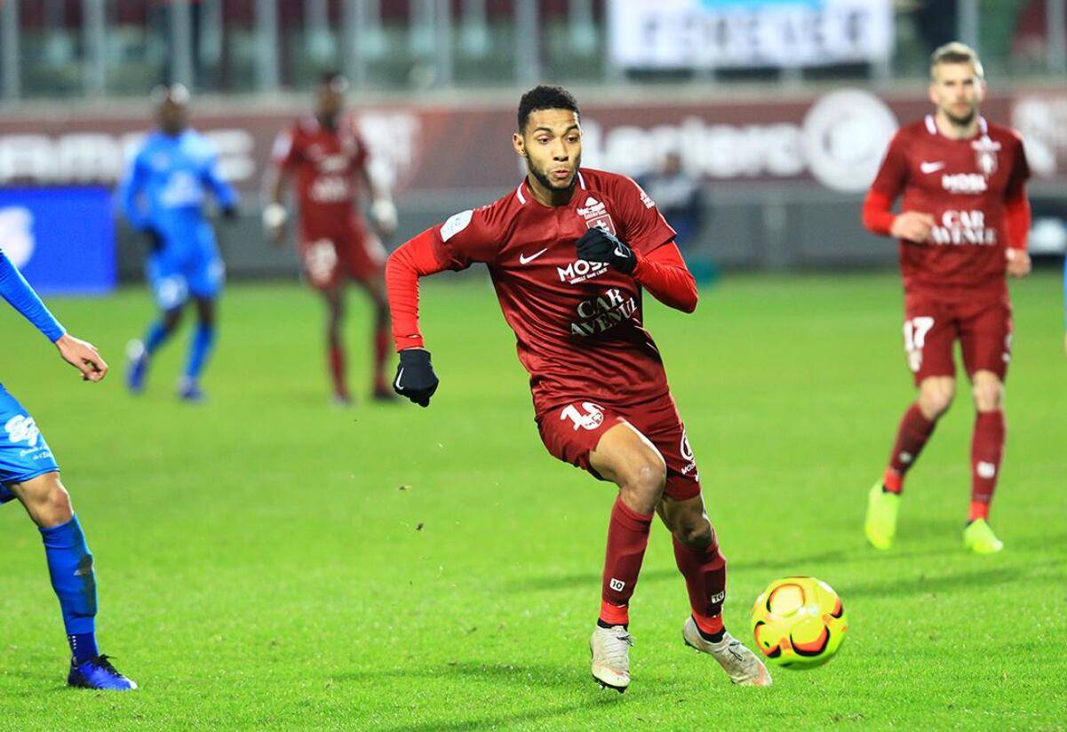 雷速官网-梅斯在主场赢得胜利，让球迷欢欣鼓舞-第2张图片-雷速官网