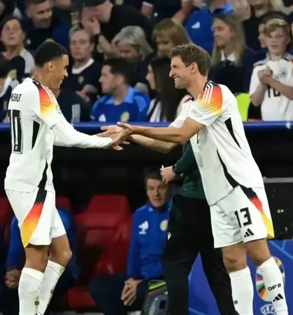 雷速直播-英格兰队挑战法国,德国队迎战荷兰-第2张图片-雷速官网 雷速直播-英格兰队挑战法国,德国队迎战荷兰-第2张图片-雷速官网