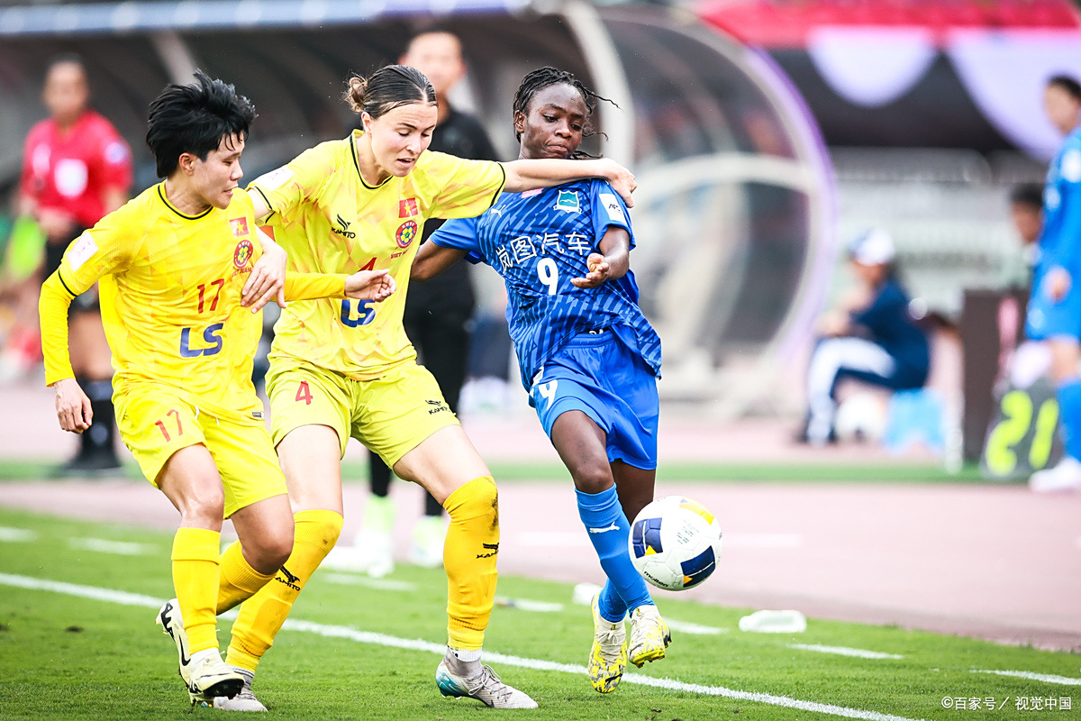 雷速直播-骄矜之姿,女足球员在比赛中一鸣惊人-第1张图片-雷速官网 雷速直播-骄矜之姿,女足球员在比赛中一鸣惊人-第1张图片-雷速官网