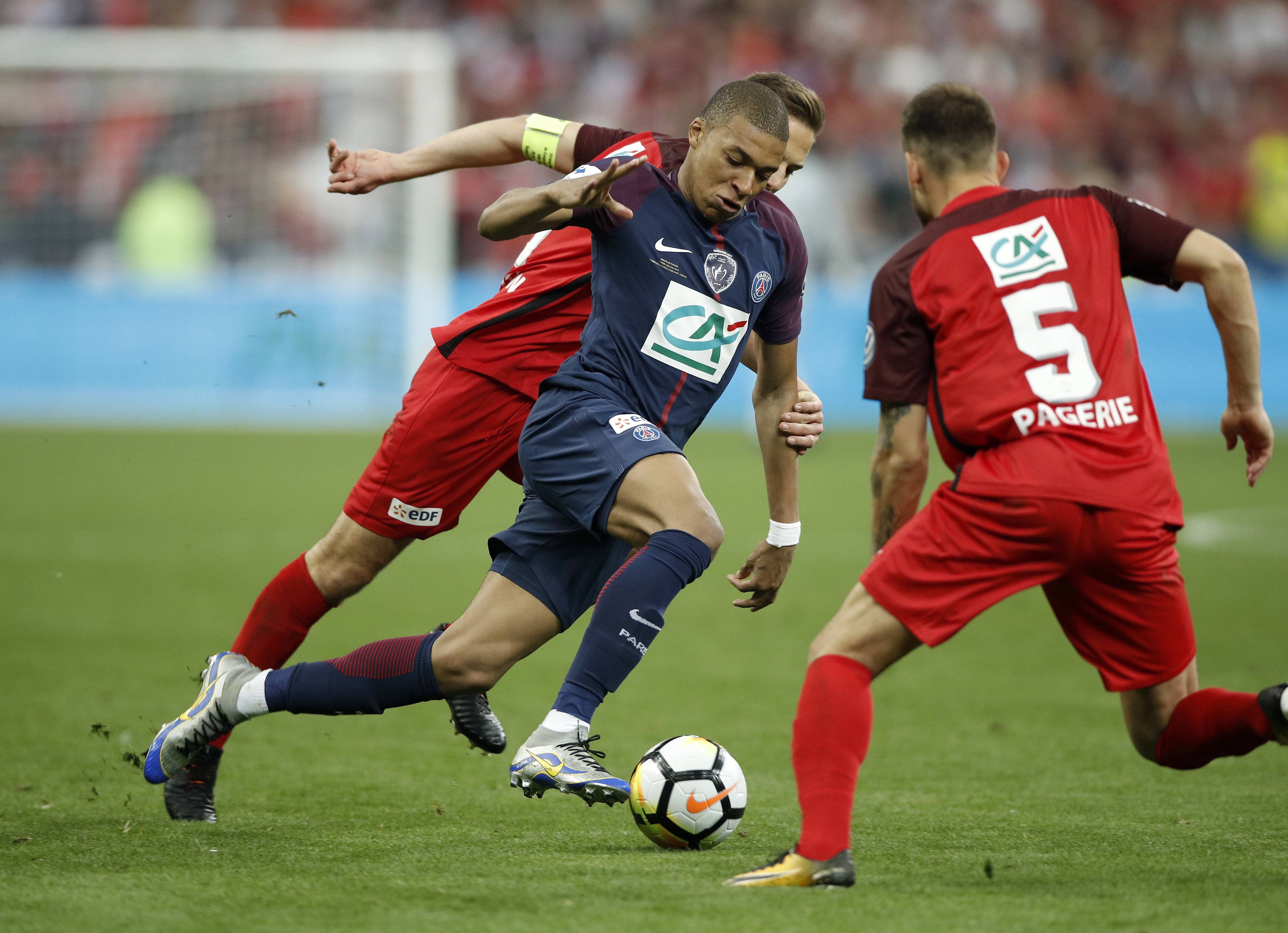 雷速-巴黎圣日耳曼中场球员受伤，缺席关键对决-第2张图片-雷速官网