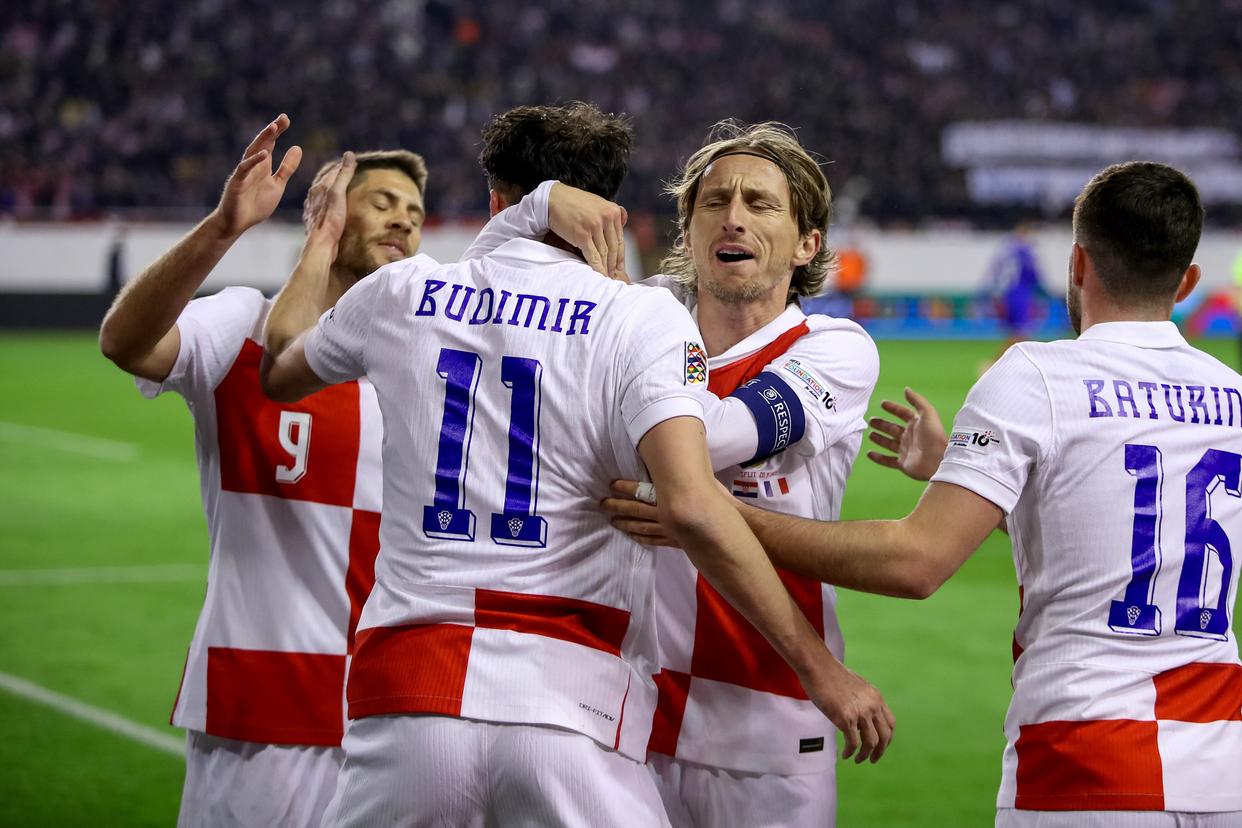 雷速官网-克罗地亚对荷兰队实力对抗,晋级悬念四射-第1张图片-雷速官网 雷速官网-克罗地亚对荷兰队实力对抗,晋级悬念四射-第1张图片-雷速官网