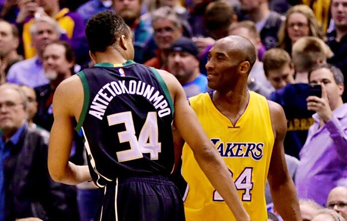 雷速直播-雄鹿名宿基德出席球队名宿晚会，队员激动-第1张图片-雷速官网